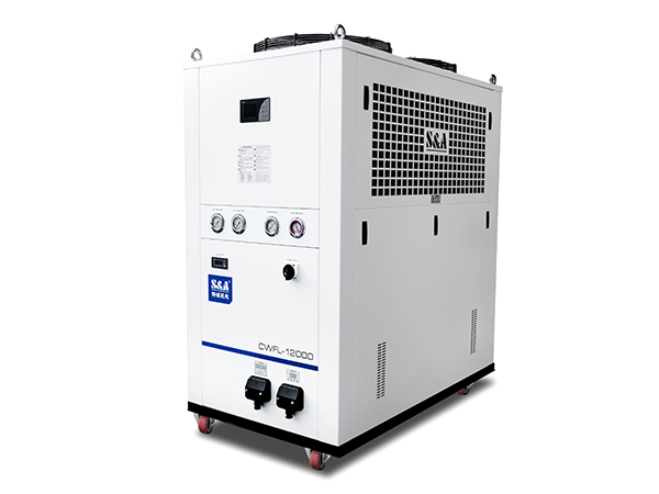 12000W光纤激光器，如何选购激光冷水机？